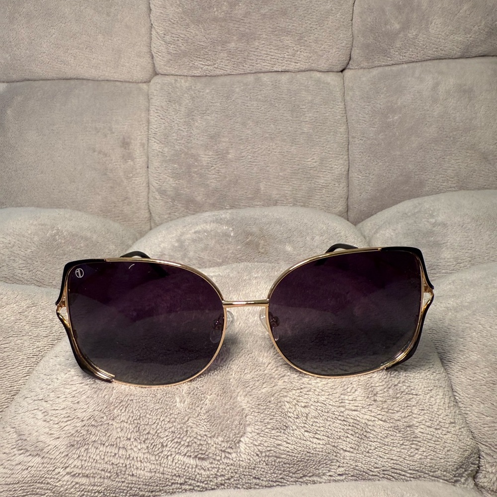 Gold Frame Black Gradient Women's Oversized Sunglasses